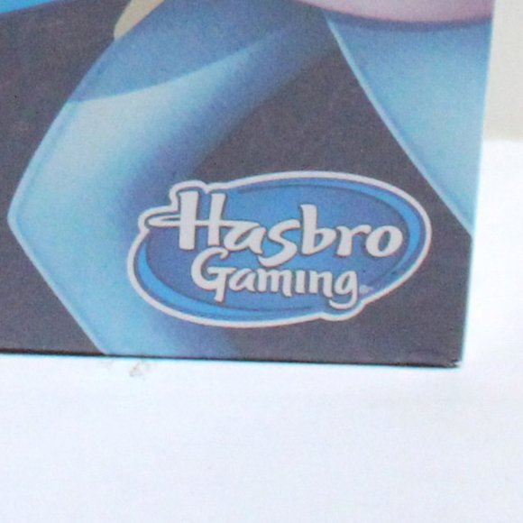 Taboo Kids vs Parents Ages 8+ by Hasbro Gaming in Sealed Unopened Package - Picture 7 of 11